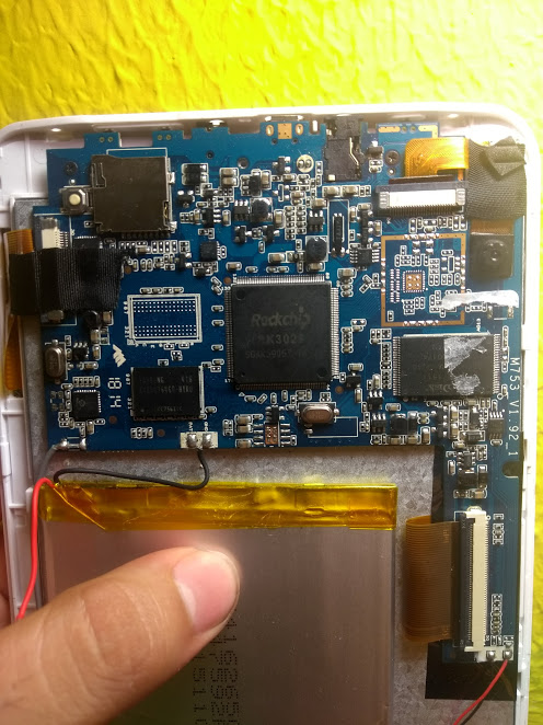 Tablet DL não liga nem na fonte de bancada (sem consumo)