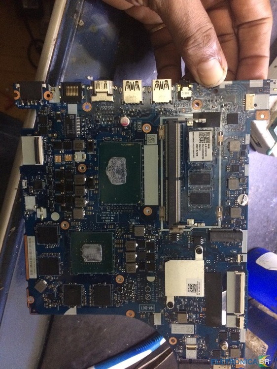 IDEAPAD 330-15ICH_IMA3.jpeg