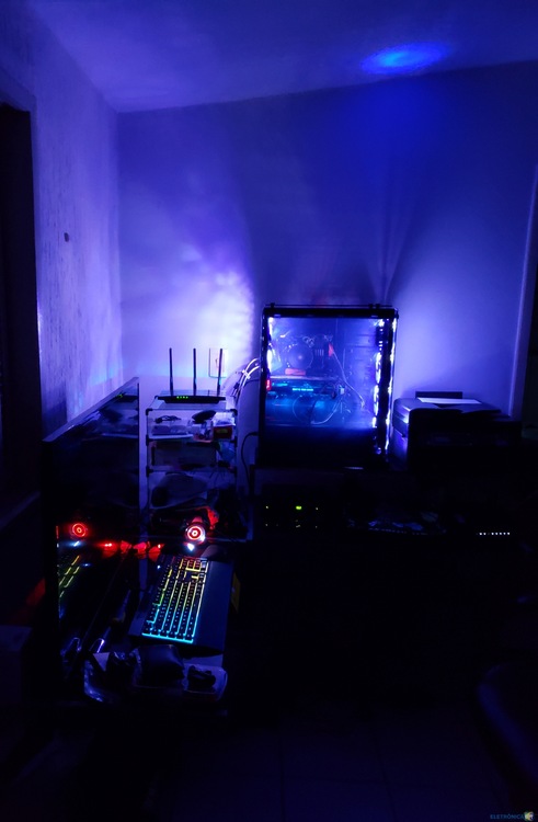 GABINETE IRONHIDE REDRAGON GC-801.jpg