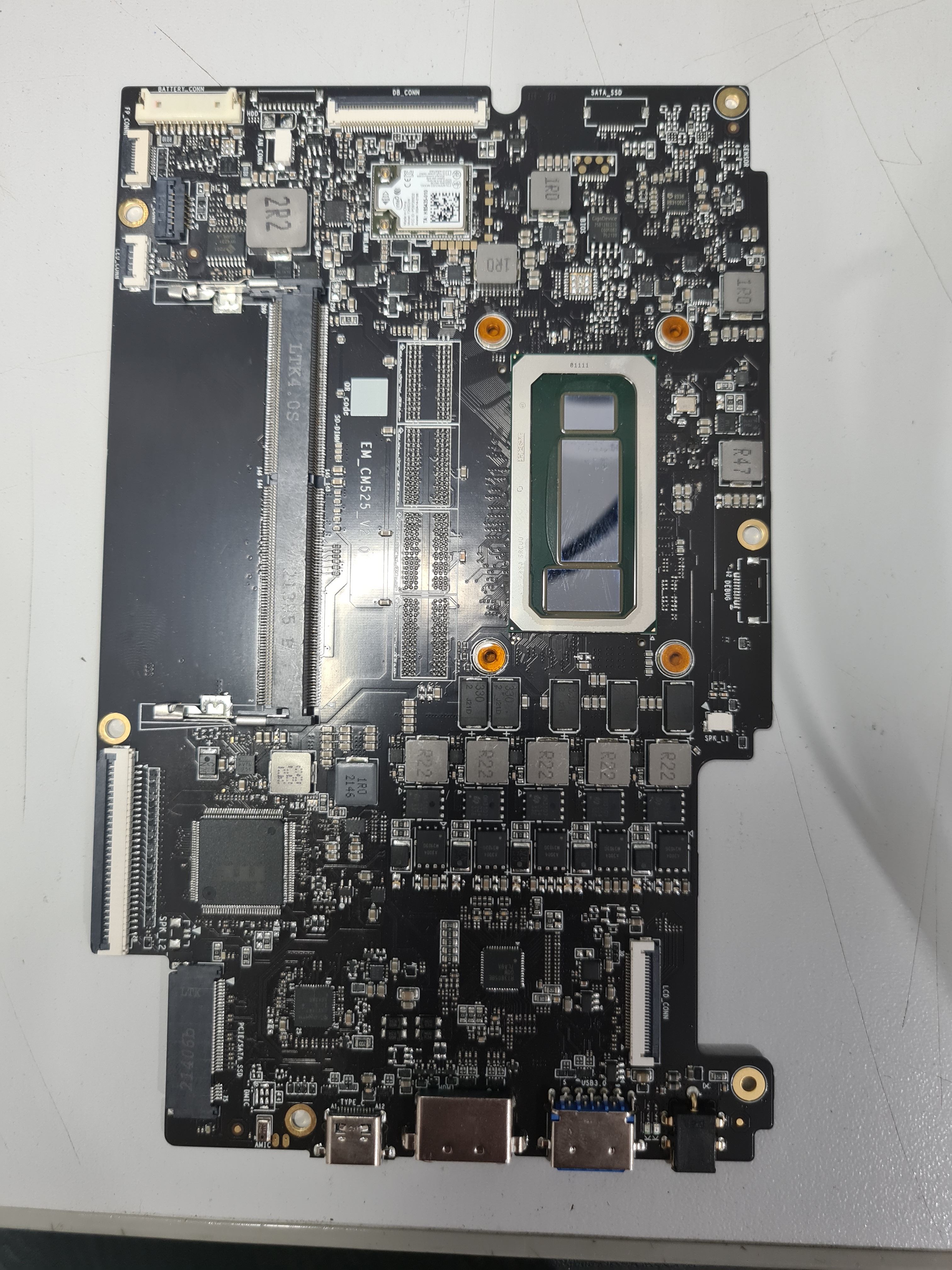 BIOS placa modelo EM_CM525_V2.0 processador Intel Core i5-8259U