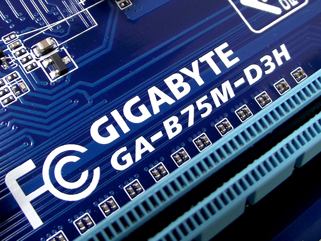 bios placa gigabyte b75m-d3h