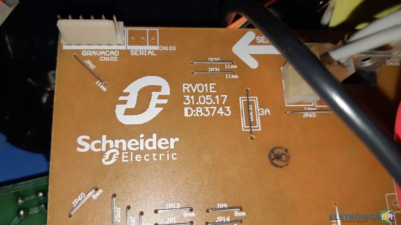 Nobreak APC Back Ups 600 modelo SMD não carrega bateria