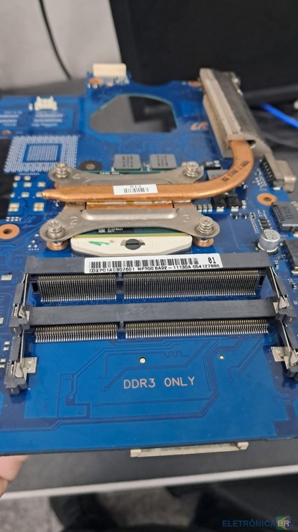 Samsung RV411 NP300E4C-AD4BR/ BIOS intermitente