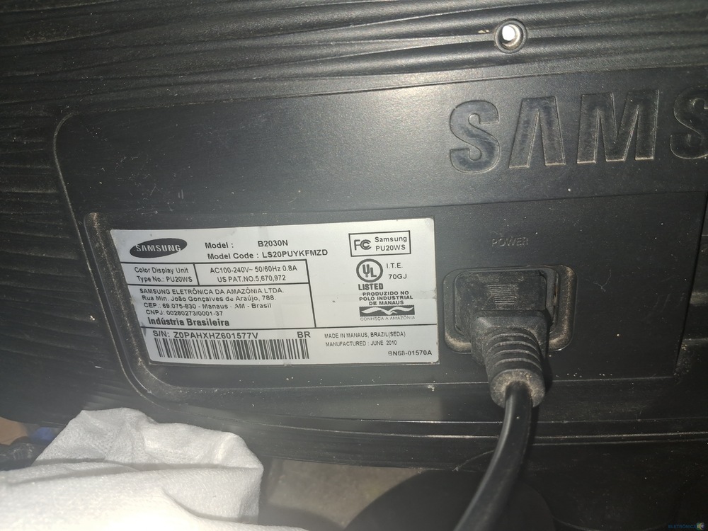 Samsung B2030N - Tela preta ao conectar VGA, suspeita de BIOS/Firmware